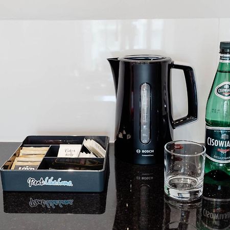 Rent Like Home - Oxygen Wronia 45 II Warszawa Eksteriør billede